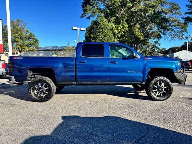 2016 Chevrolet Silverado 1500 Crew Cab Z71 LT Pickup 4D 6 1/2 ft Photo in Virginia Beach VA 23462