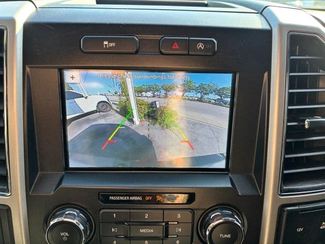 Pre-Owned 2019 Ford F150 SuperCrew Cab Lariat Pickup 4D 5 1/2 ft - photo - 20