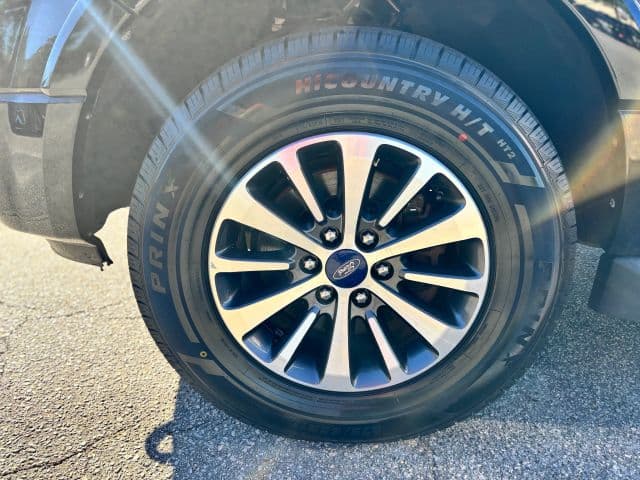Pre-Owned 2016 Ford Expedition XLT Sport Utility 4D - photo - 9