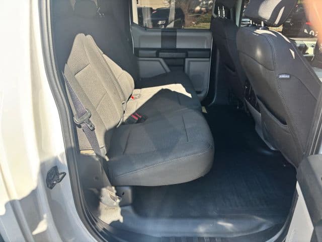 Pre-Owned 2018 Ford F150 SuperCrew Cab XL Pickup 4D 6 1/2 ft - photo - 17