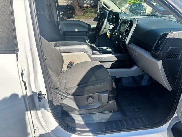Pre-Owned 2018 Ford F150 SuperCrew Cab XL Pickup 4D 6 1/2 ft - photo - 16