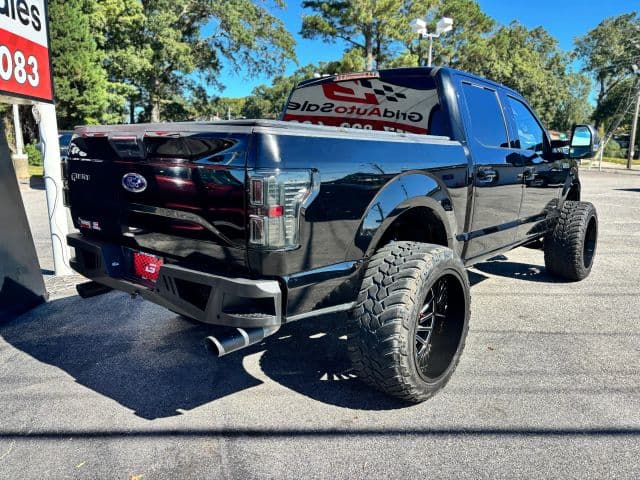 Pre-Owned 2016 Ford F150 SuperCrew Cab XLT Pickup 4D 5 1/2 ft - photo - 2