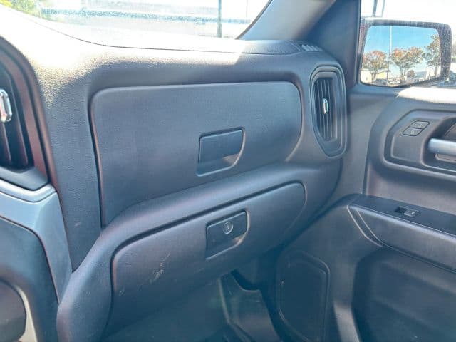 Pre-Owned 2020 Chevrolet Silverado 1500 Crew Cab Custom Trail Boss Pickup 4D 5 3/4 ft - photo - 25