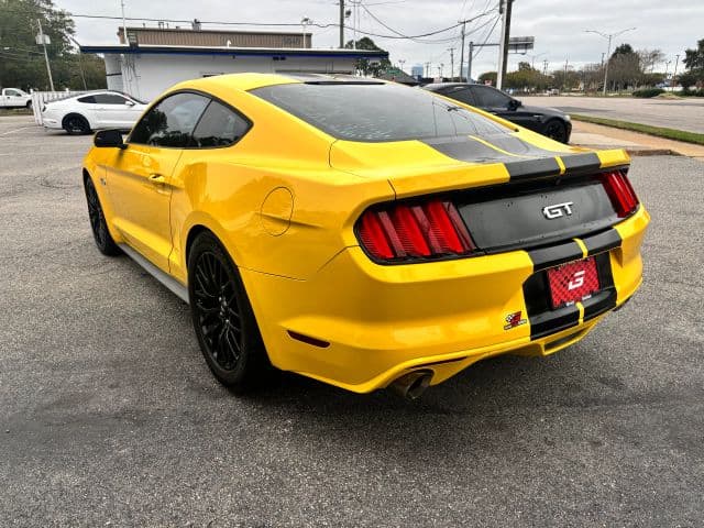 Pre-Owned 2017 Ford Mustang GT Coupe 2D - photo - 4