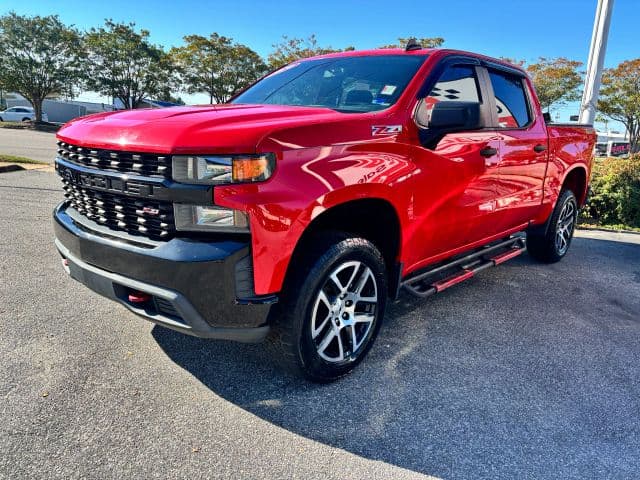 Pre-Owned 2020 Chevrolet Silverado 1500 Crew Cab Custom Trail Boss Pickup 4D 5 3/4 ft - photo - 6