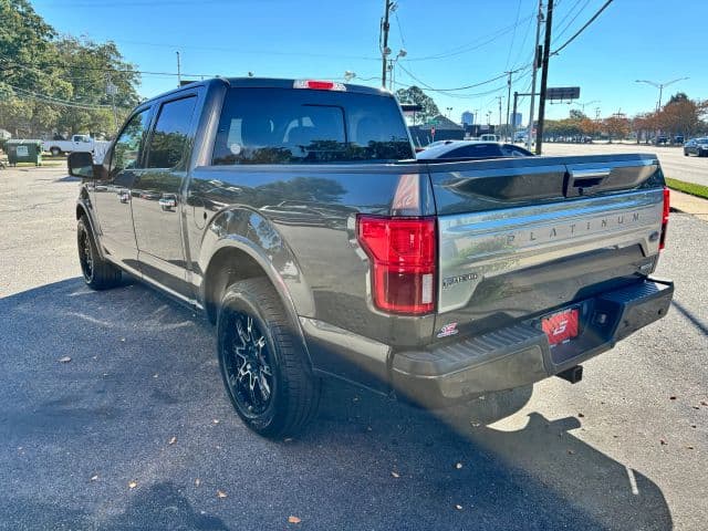 Pre-Owned 2019 Ford F150 SuperCrew Cab Platinum Pickup 4D 5 1/2 ft - photo - 5