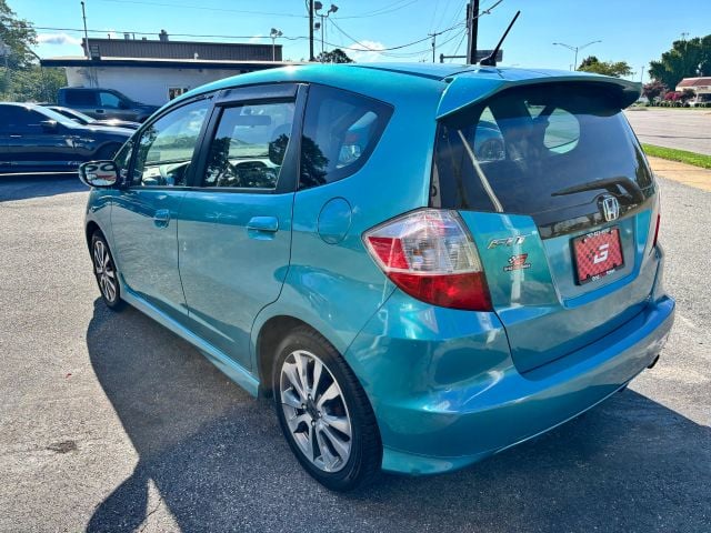 2013 Honda Fit Sport Hatchback 4D Photo in Virginia Beach VA 23462