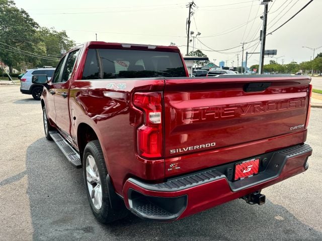 2021 Chevrolet Silverado 1500 Crew Cab Custom Pickup 4D 5 3/4 ft Photo in Virginia Beach VA 23462