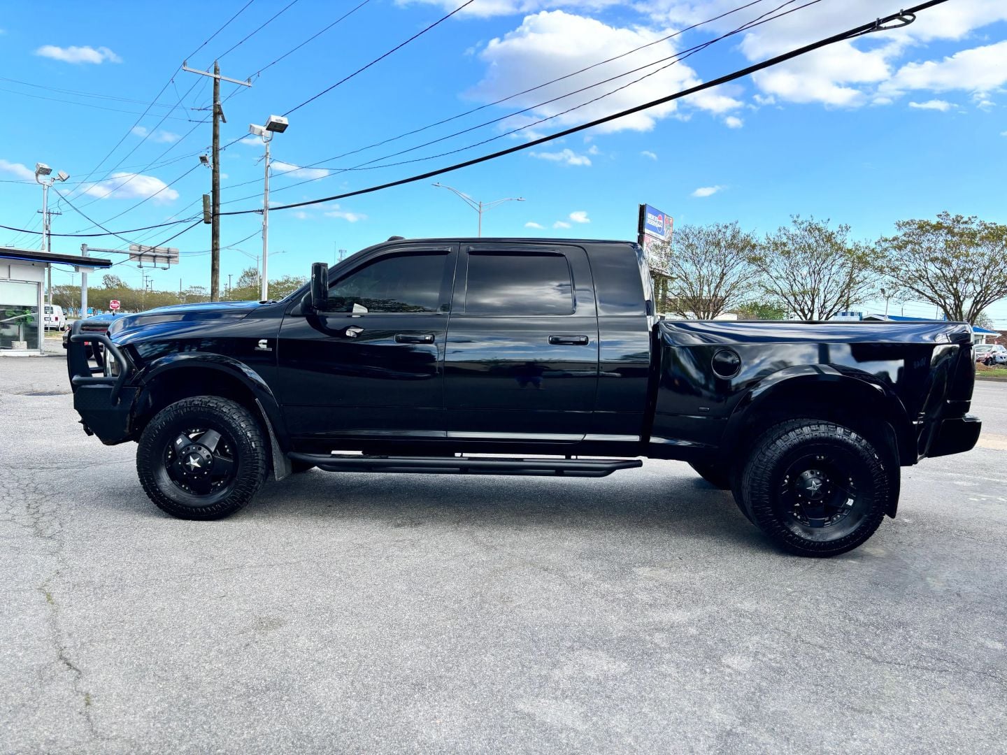 Pre-Owned 2012 RAM 3500 MEGA CAB LARAMIE LONGHORN LIMITED EDITION PICKUP 4D 6 1/3 FT - photo - 5