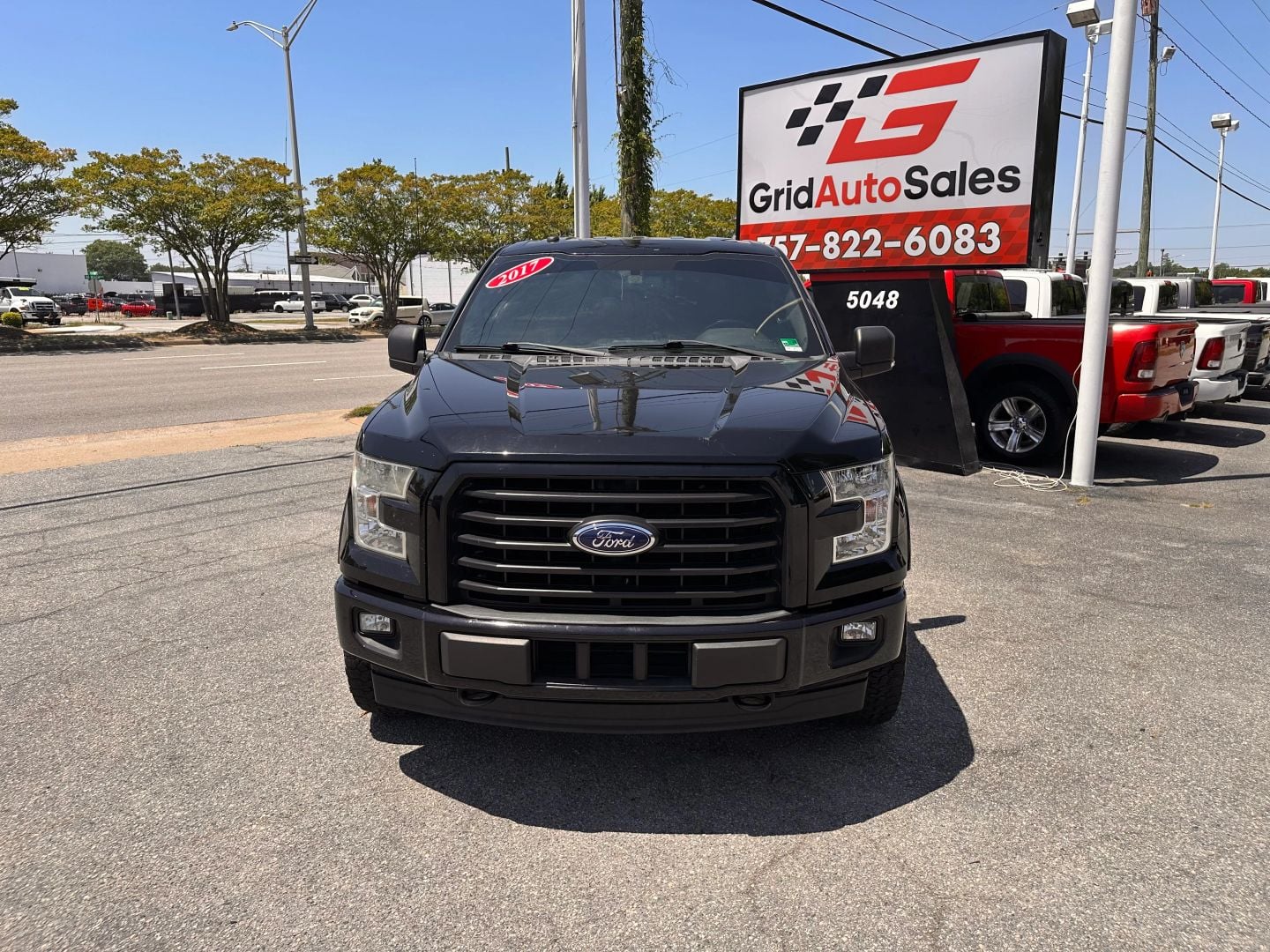 Pre-Owned 2017 FORD F150 SUPERCREW CAB XLT PICKUP 4D 5 1/2 FT - photo - 8