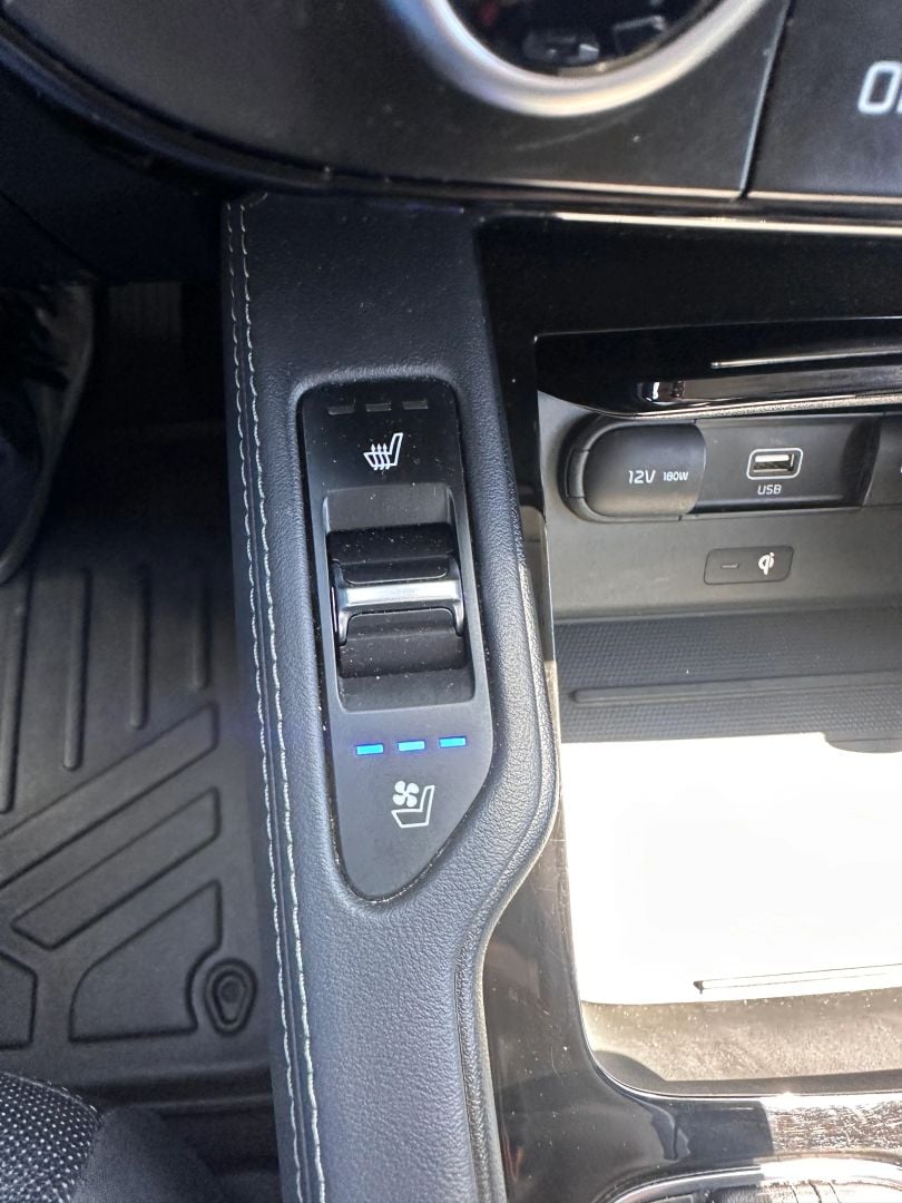 Pre-Owned 2021 KIA TELLURIDE EX SPORT UTILITY 4D - photo - 21