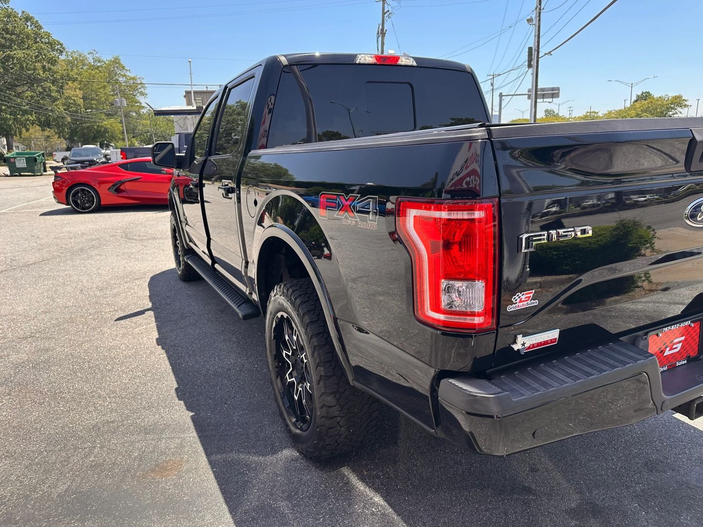 Pre-Owned 2017 FORD F150 SUPERCREW CAB XLT PICKUP 4D 5 1/2 FT - photo - 5