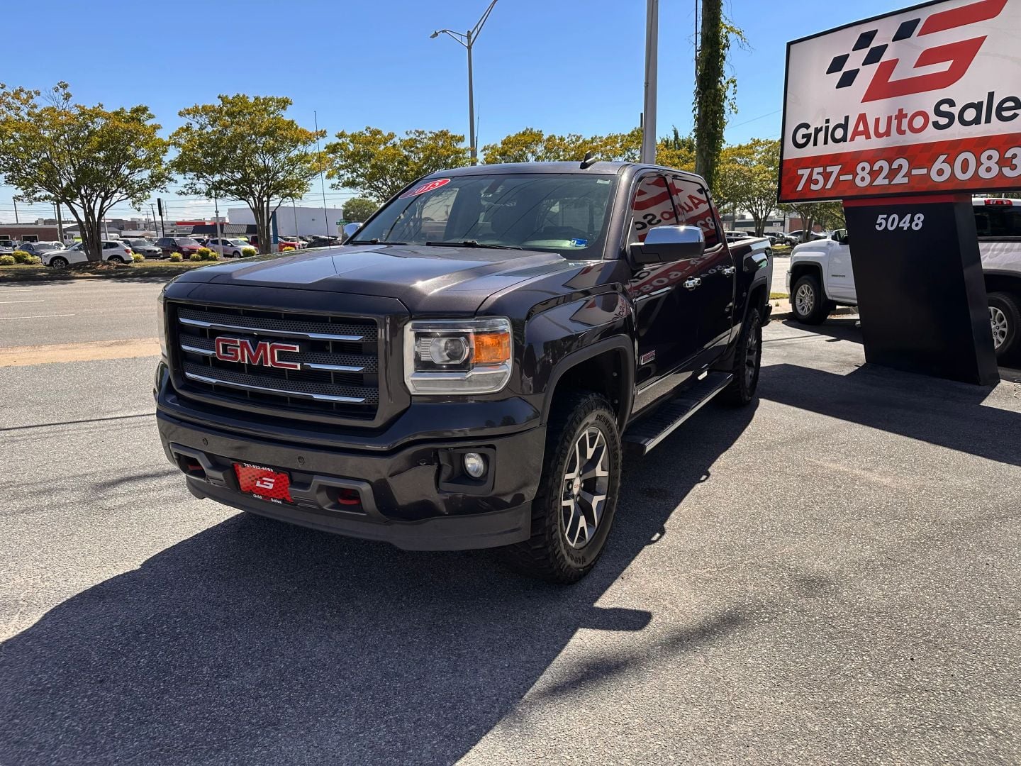 Pre-Owned 2015 GMC SIERRA 1500 CREW CAB SLT PICKUP 4D 5 3/4 FT - photo - 7
