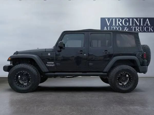 Pre-Owned 2017 Jeep Wrangler Unlimited Sport SUV 4D - photo - 1