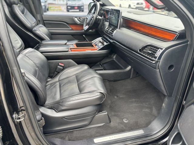 Pre-Owned 2018 Lincoln Navigator Select Sport Utility 4D - photo - 14