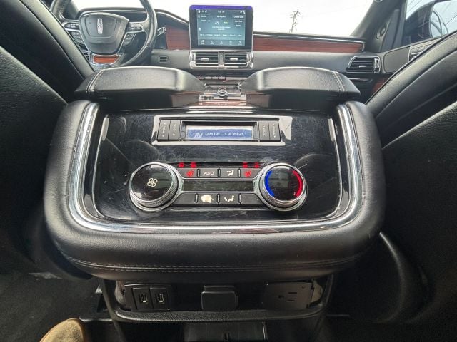 Pre-Owned 2018 Lincoln Navigator Select Sport Utility 4D - photo - 19