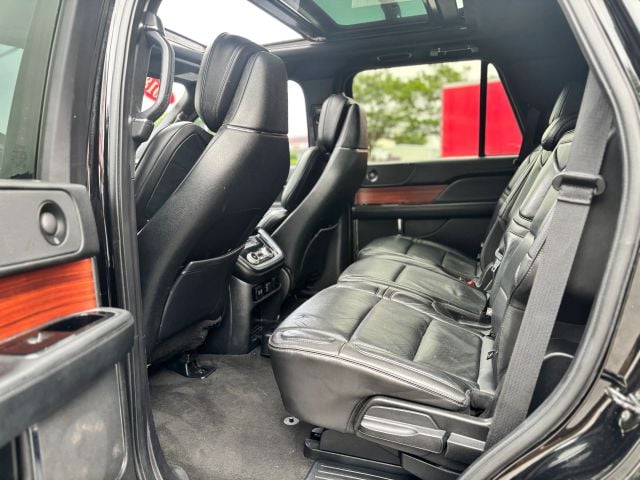 Pre-Owned 2018 Lincoln Navigator Select Sport Utility 4D - photo - 13