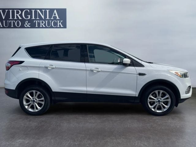Pre-Owned 2017 Ford Escape SE Sport Utility 4D - photo - 3