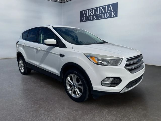 Pre-Owned 2017 Ford Escape SE Sport Utility 4D - photo - 1