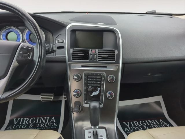 Pre-Owned 2012 Volvo XC60 T6 R-Design Sport Utility 4D - photo - 11