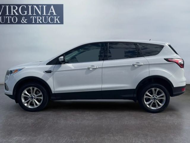 Pre-Owned 2017 Ford Escape SE Sport Utility 4D - photo - 2