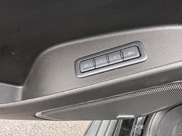 Pre-Owned 2019 Chevrolet Tahoe LT Sport Utility 4D - photo - 12
