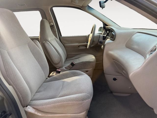 Pre-Owned 2003 Ford Windstar Passenger LX Minivan 4D - photo - 11