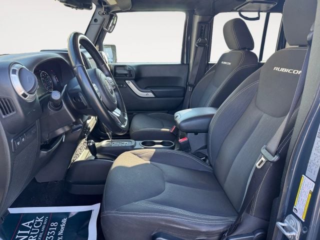 Pre-Owned 2017 Jeep Wrangler Unlimited Rubicon Sport Utility 4D - photo - 7