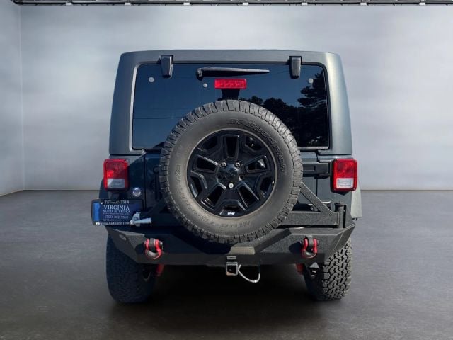 Pre-Owned 2017 Jeep Wrangler Unlimited Rubicon Sport Utility 4D - photo - 5