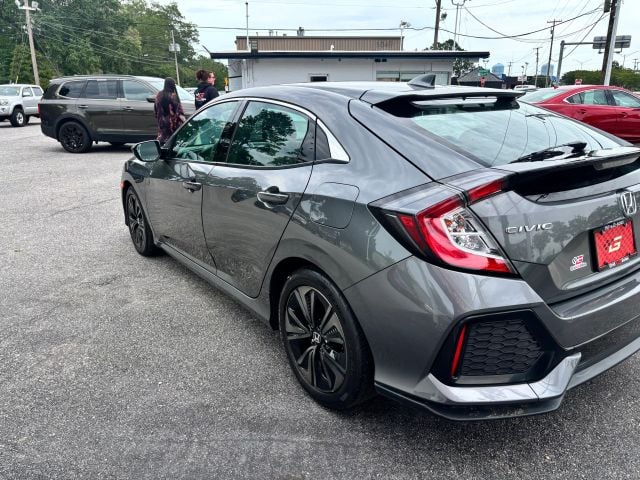 Pre-Owned 2018 Honda Civic EX Hatchback 4D - photo - 4
