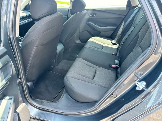 Pre-Owned 2024 Honda Accord LX Sedan 4D - photo - 11