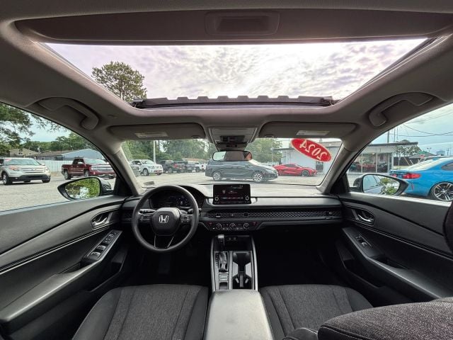 Pre-Owned 2024 Honda Accord EX Sedan 4D - photo - 16