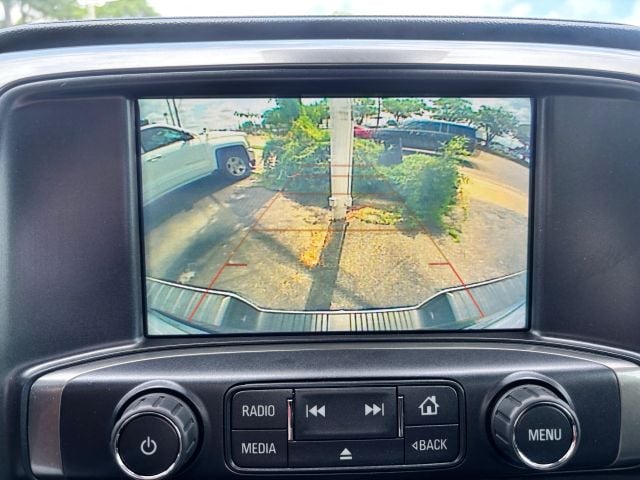 Pre-Owned 2018 Chevrolet Silverado 1500 Crew Cab Z71 LTZ Pickup 4D 5 3/4 ft - photo - 21