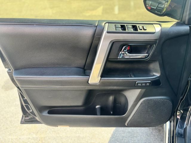 Pre-Owned 2016 Toyota 4Runner Limited Sport Utility 4D - photo - 13