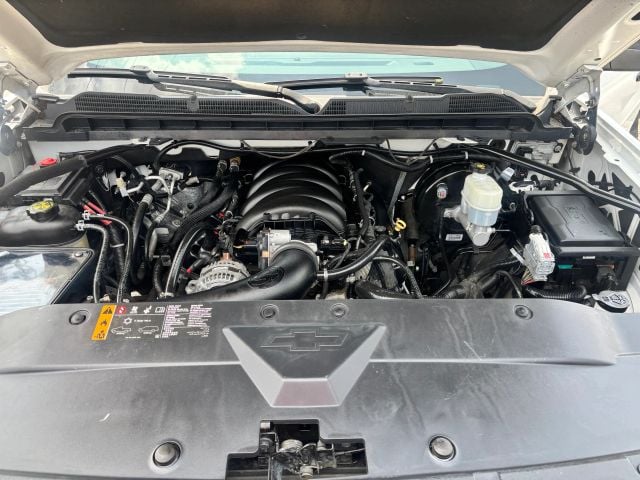 Pre-Owned 2018 Chevrolet Silverado 1500 Crew Cab Z71 LTZ Pickup 4D 5 3/4 ft - photo - 9