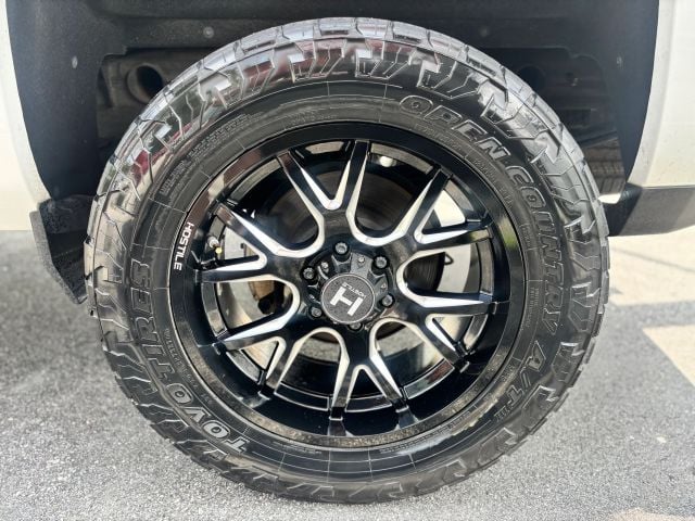 Pre-Owned 2018 Chevrolet Silverado 1500 Crew Cab Z71 LTZ Pickup 4D 5 3/4 ft - photo - 12