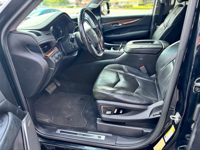 Pre-Owned 2018 Cadillac Escalade ESV Premium Luxury Sport Utility 4D - photo - 9