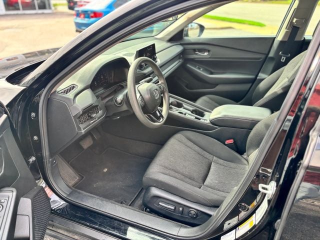 Pre-Owned 2024 Honda Accord EX Sedan 4D - photo - 10