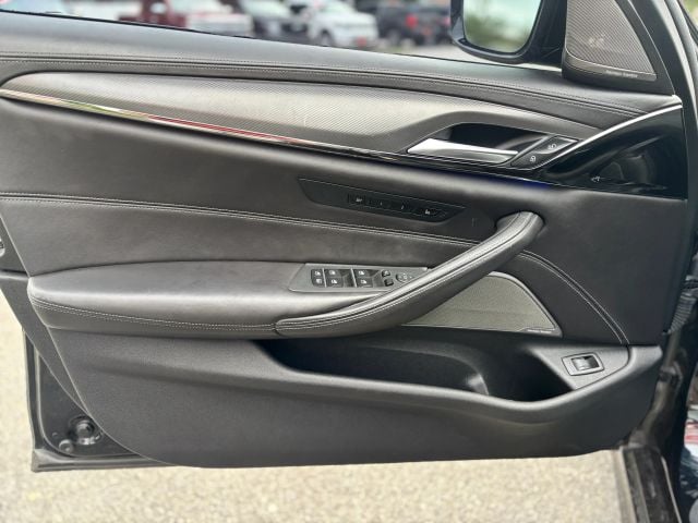 Pre-Owned 2018 BMW M5 Sedan 4D - photo - 11
