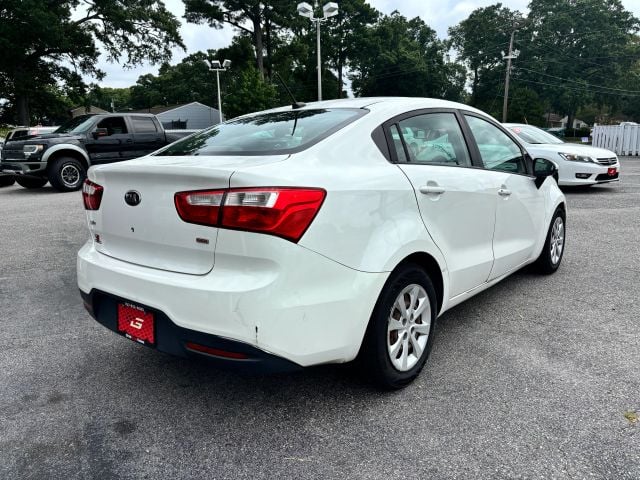 Pre-Owned 2015 Kia Rio LX Sedan 4D - photo - 2