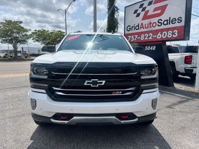 Pre-Owned 2018 Chevrolet Silverado 1500 Crew Cab Z71 LTZ Pickup 4D 5 3/4 ft - photo - 8