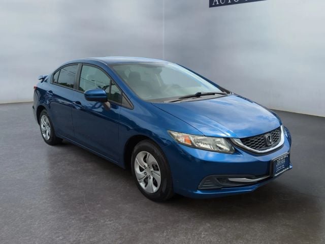 Pre-Owned 2015 Honda Civic LX Sedan 4D - photo - 4