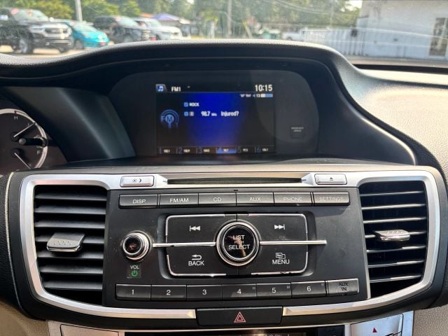Pre-Owned 2014 Honda Accord LX Sedan 4D - photo - 17