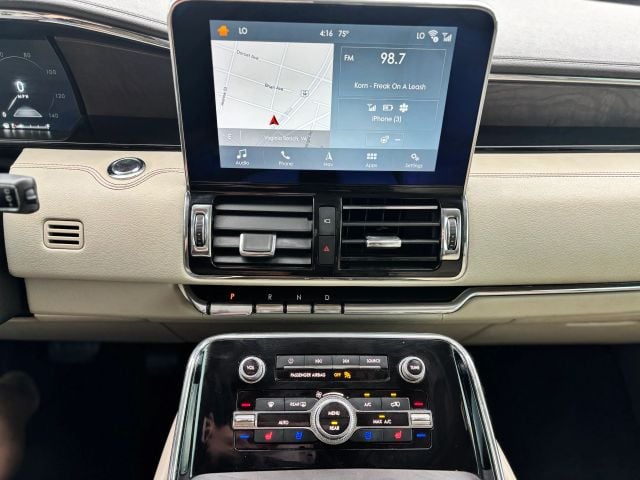 Pre-Owned 2019 Lincoln Navigator Select Sport Utility 4D - photo - 24