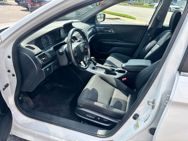 Pre-Owned 2015 Honda Accord Sport Sedan 4D - photo - 6