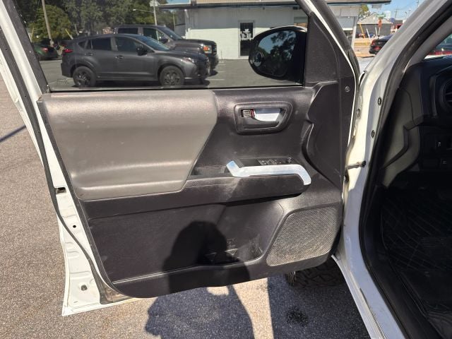 Pre-Owned 2020 Toyota Tacoma Access Cab SR Pickup 4D 6 ft - photo - 15