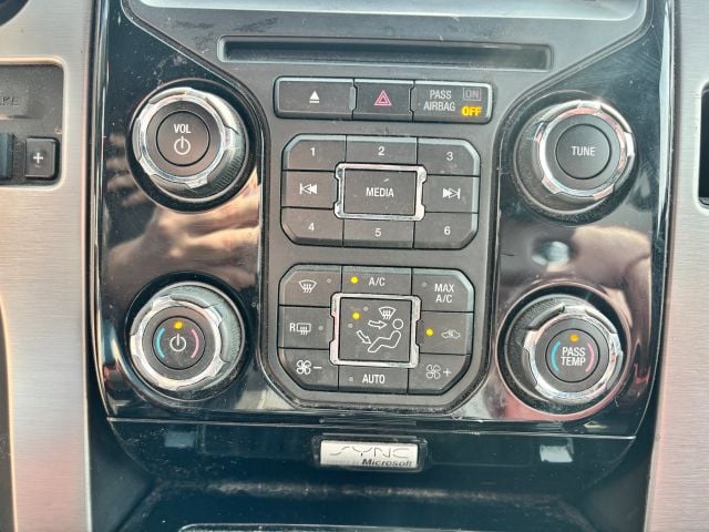 Pre-Owned 2013 Ford F150 SuperCrew Cab Limited Pickup 4D 5 1/2 ft - photo - 21