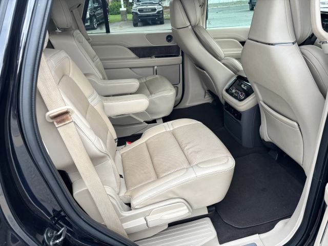 Pre-Owned 2019 Lincoln Navigator Select Sport Utility 4D - photo - 18