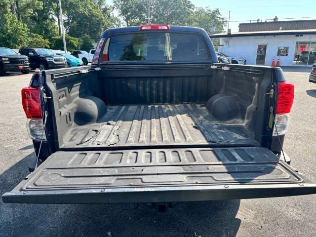 Pre-Owned 2012 Toyota Tundra CrewMax Pickup 4D 5 1/2 ft - photo - 4