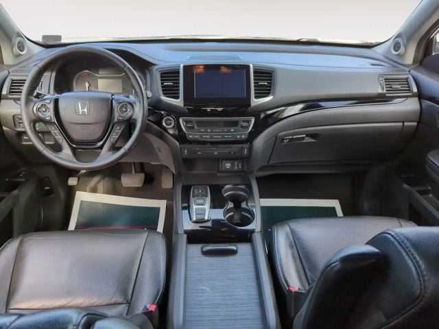 Pre-Owned 2017 Honda Pilot Touring Sport Utility 4D - photo - 2